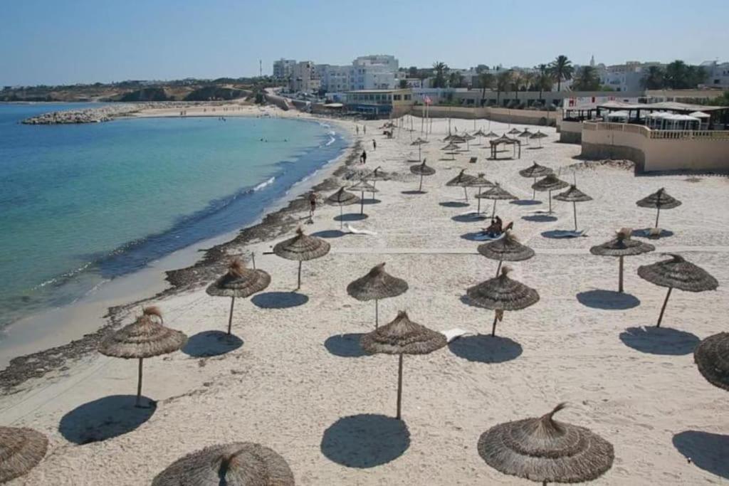 Appartement En Bord De Mer Monastir Exterior photo